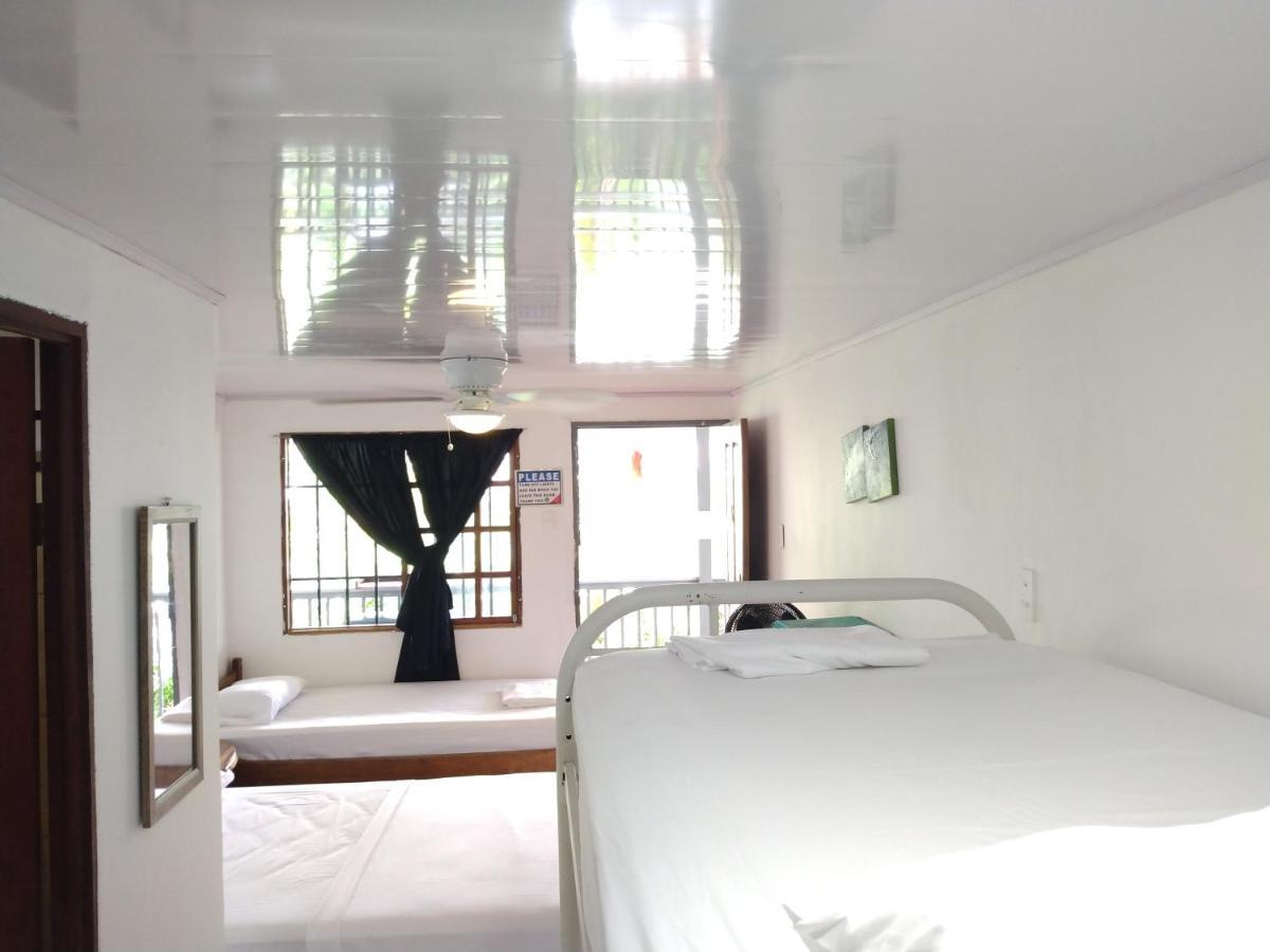 Buena Nota Hostel Jaco Exterior photo